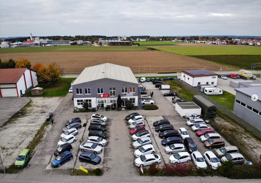 Außenansicht - Unser Autohaus in der Außenansicht